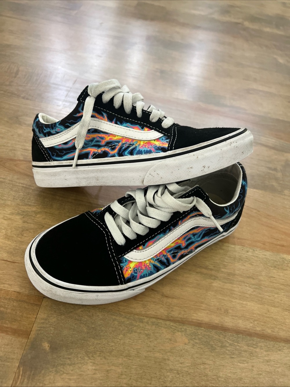 Vans old skool electric flame glow in the dark unisex shoe men’s 4.5 women’s 6